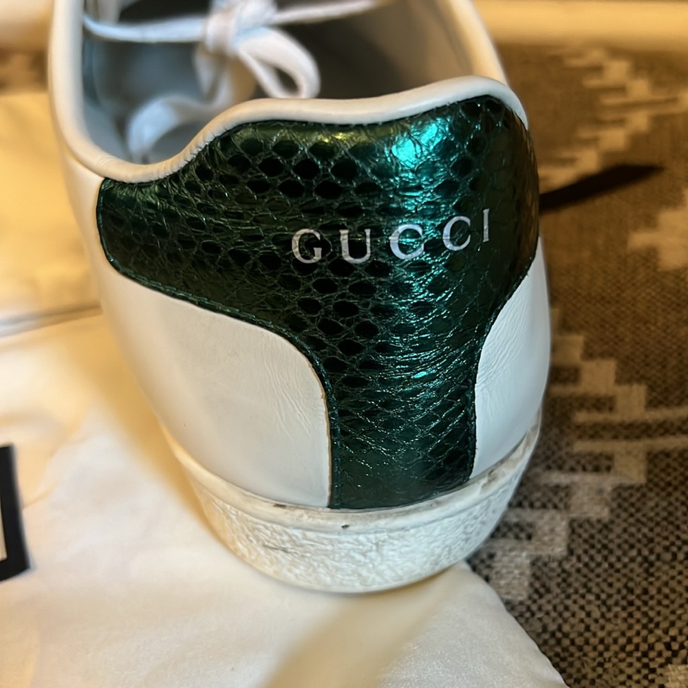 Gucci Sneakers with Bumblebee π - Picture 4 of 13